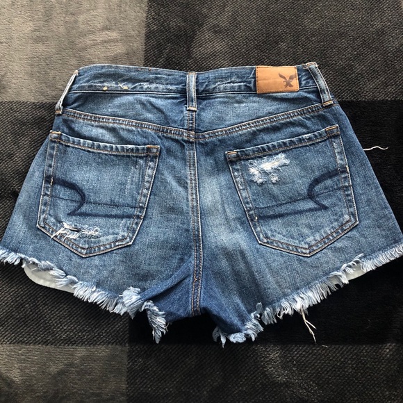 American Eagle mid-rise jean short - Picture 2 of 4